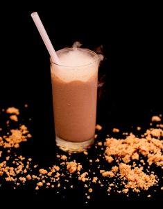 Os drinks do CTN. Experimente Capeta de Amendoim
